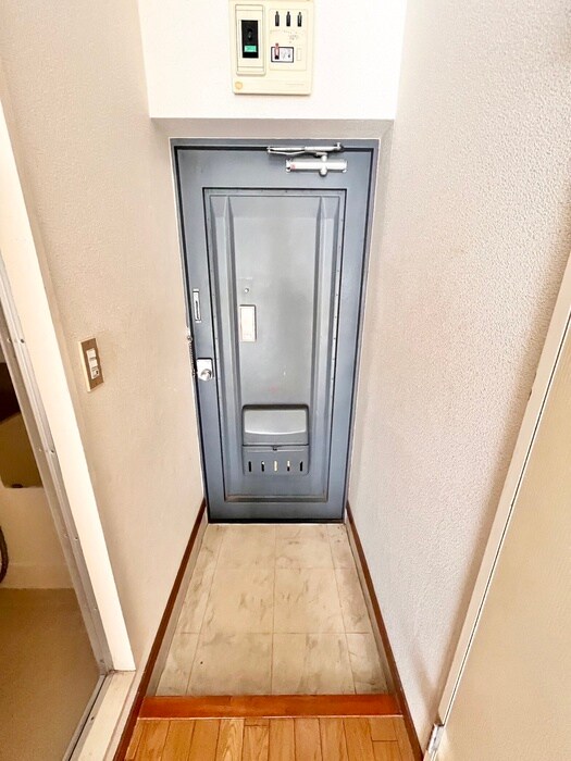 玄関 八幡レジデンス