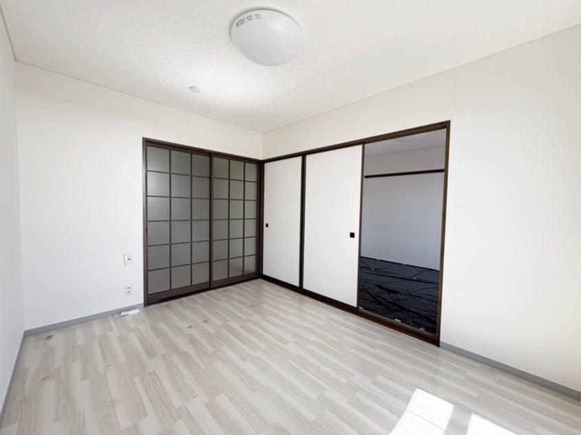 居室 ＣＯＵＲＴＶＩＬＬＡＧＥ　Ｎ
