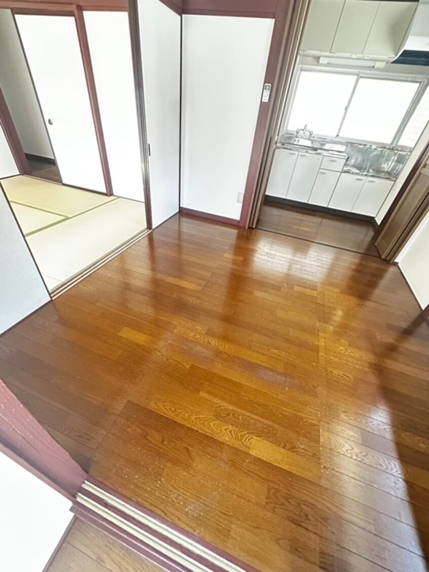 廊下 新田四丁目貸家