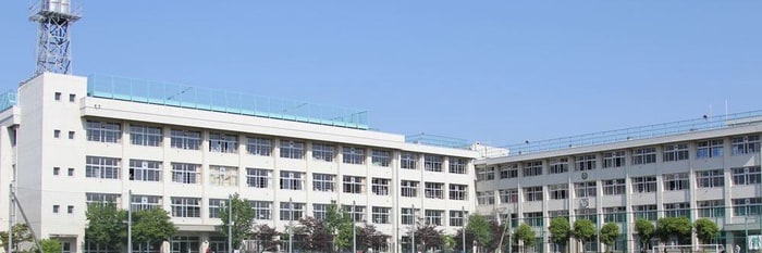 長町中学校(中学校/中等教育学校)まで600m クレアージュⅡ