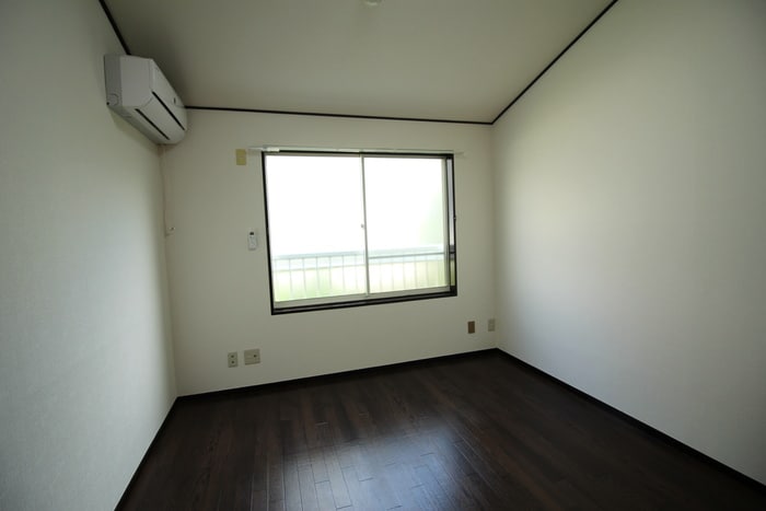 居室 リ－ベンスホワイト