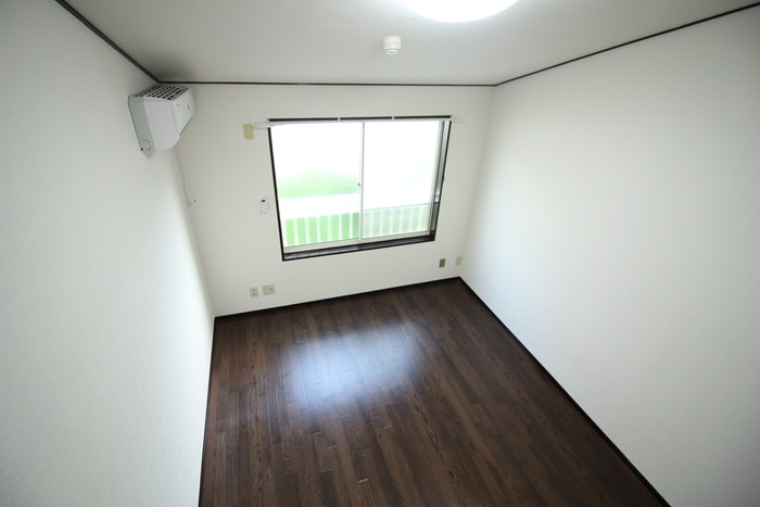 居室 リ－ベンスホワイト