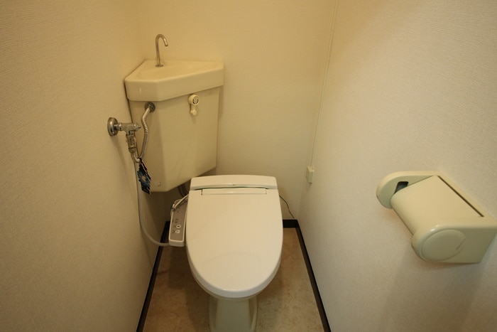 トイレ リ－ベンスホワイト