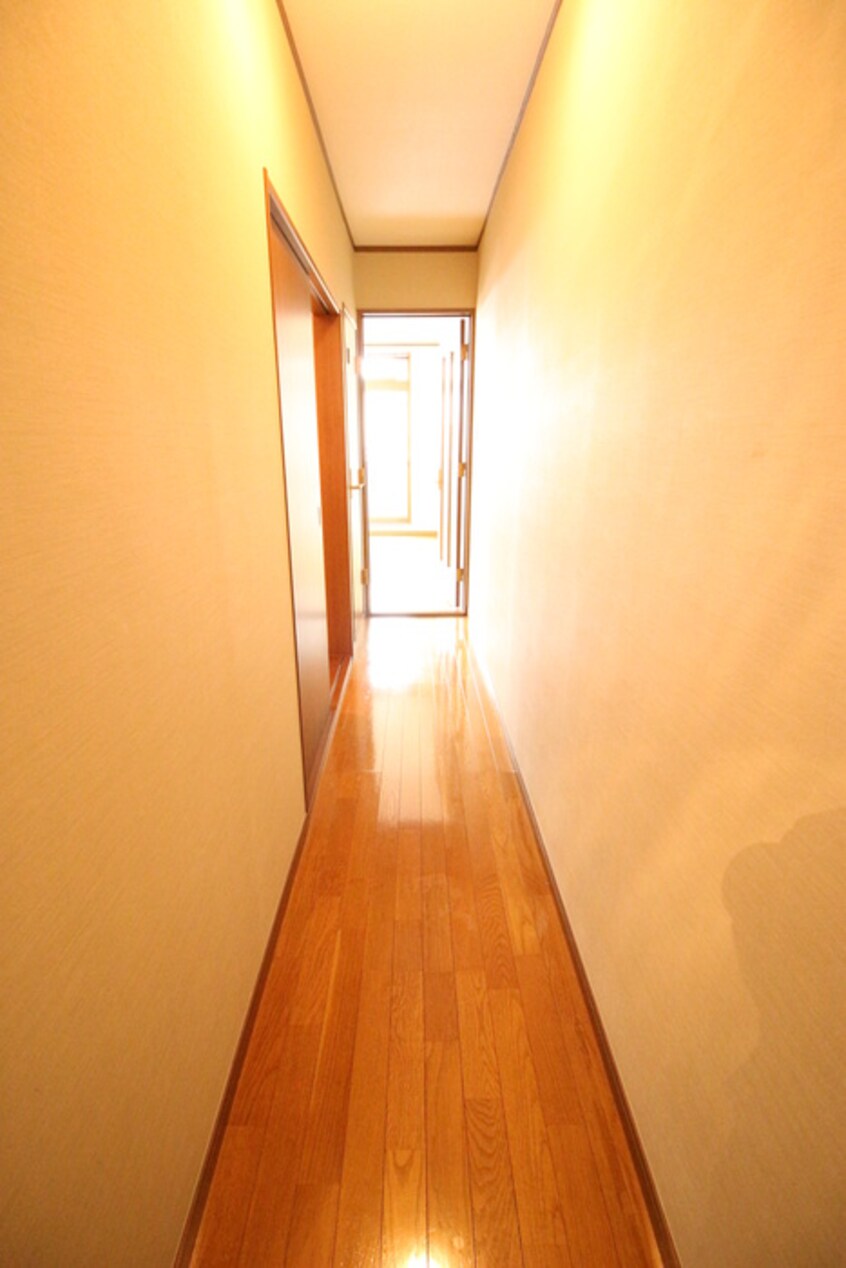 廊下 キャステール砂押２