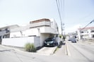 サンライズ荒巻の外観