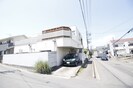 サンライズ荒巻の外観