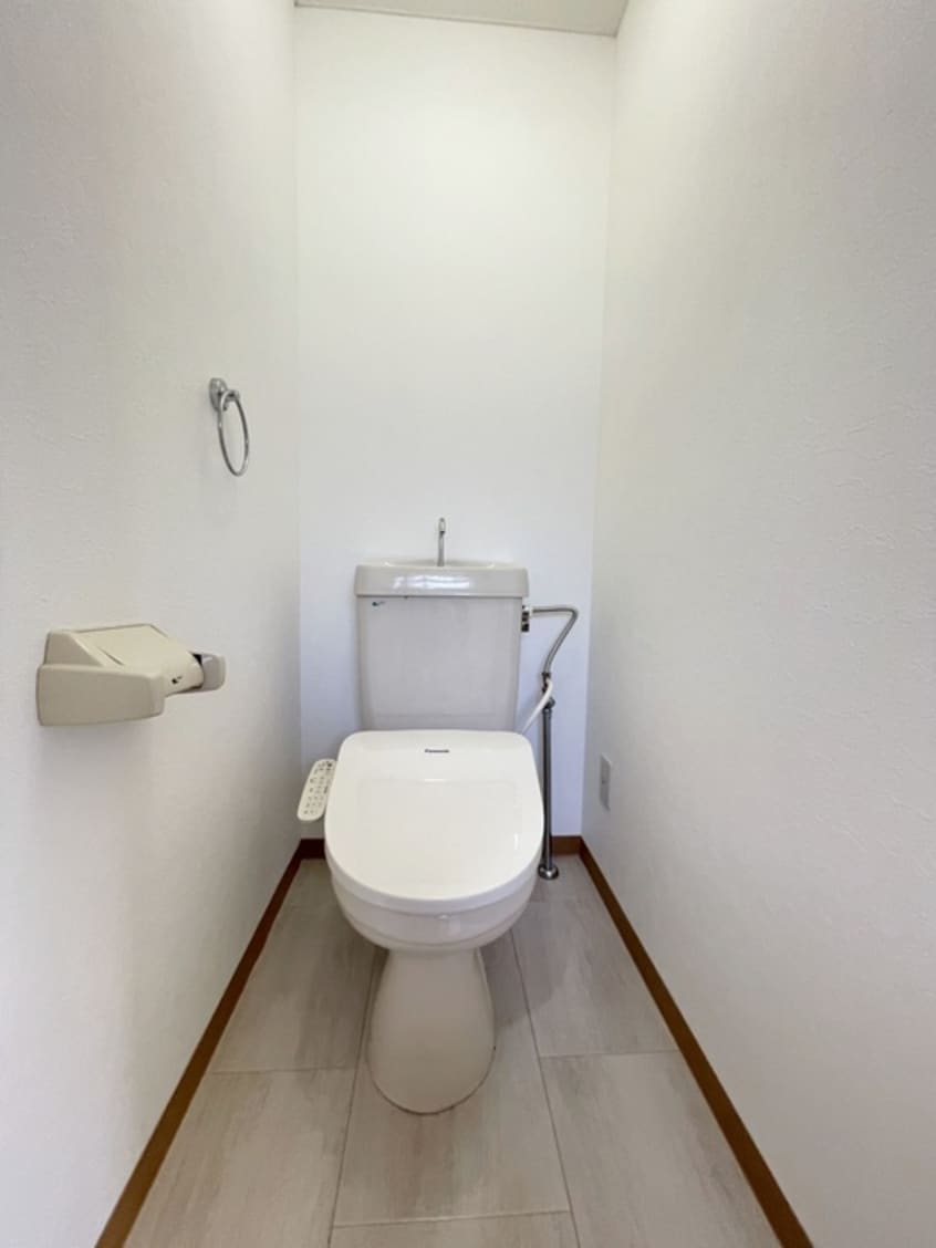 トイレ メゾン・ド・ノア壱番館