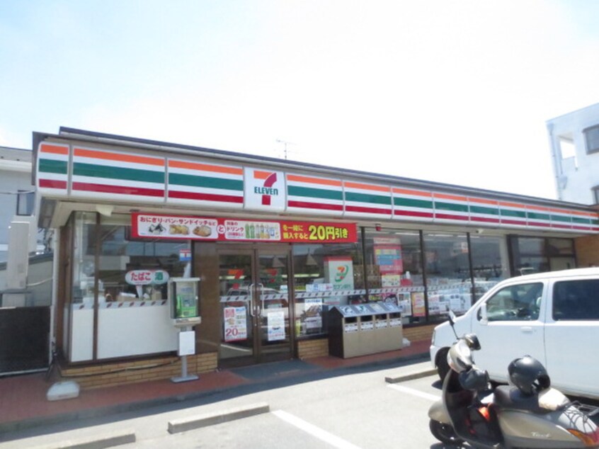 セブンイレブン新田2丁目店(コンビニ)まで630m ロフティ館町