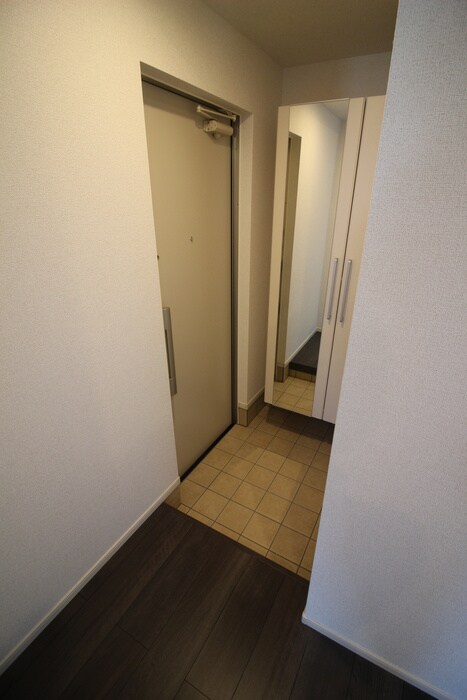 玄関 シャルール・エイト