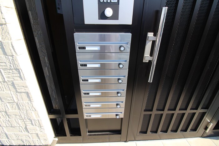 エントランス部分 シャルール・エイト