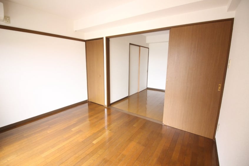 居室 ファ－ストハイツ