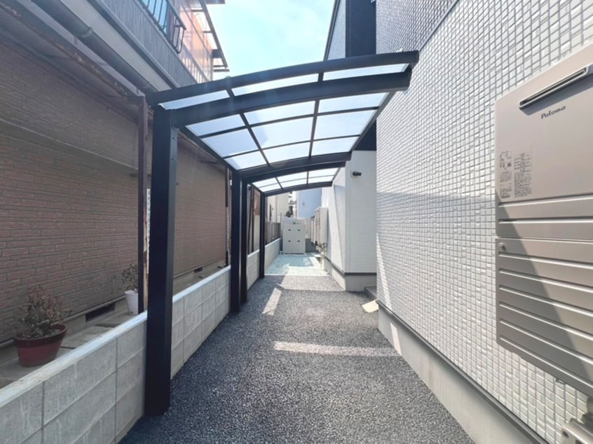 駐輪場 ラフィネ南小泉