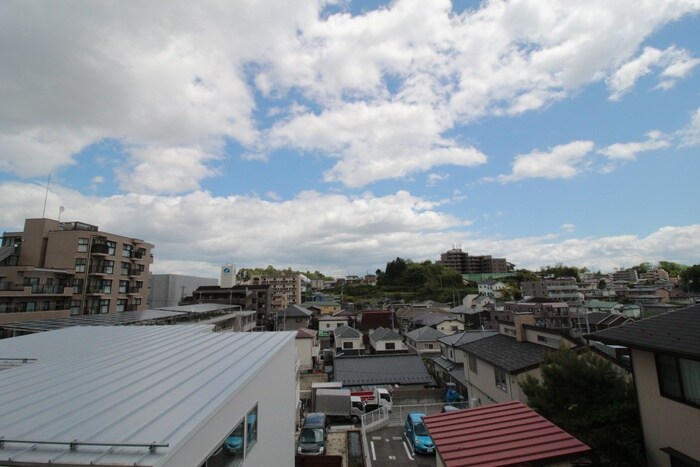 室内からの展望 イーグルハイツ小松島Ⅱ