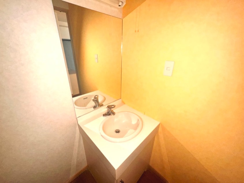 洗面 ＫＡＴＯＵ　ビル