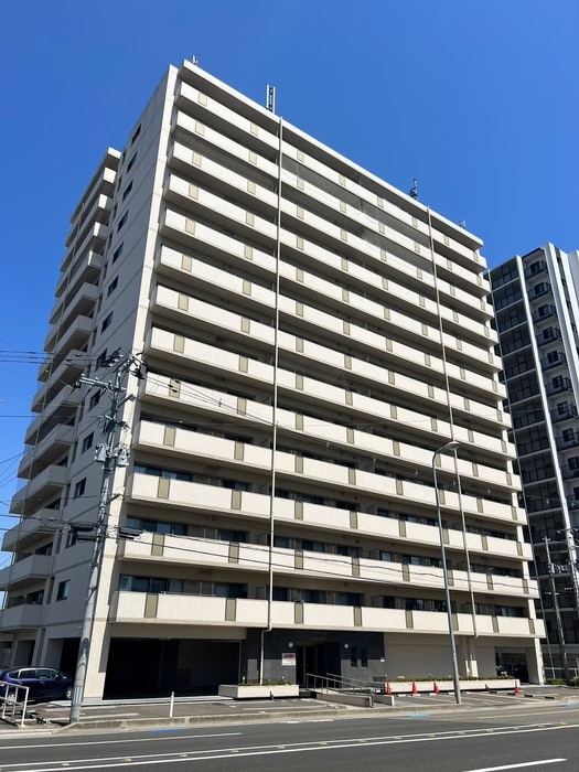 外観写真 ｸﾞﾗﾝｼﾞｭ-ﾙﾏﾝｼｮﾝ高砂駅前