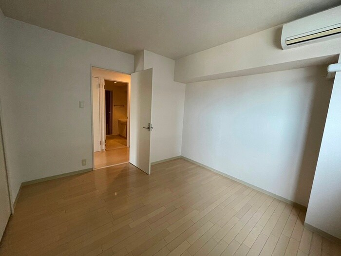 居室 ｸﾞﾗﾝｼﾞｭ-ﾙﾏﾝｼｮﾝ高砂駅前