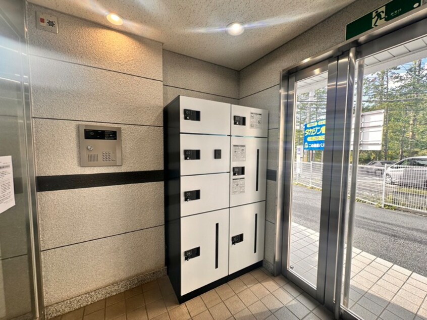 エントランス部分 サンヴァ－リオ小松島