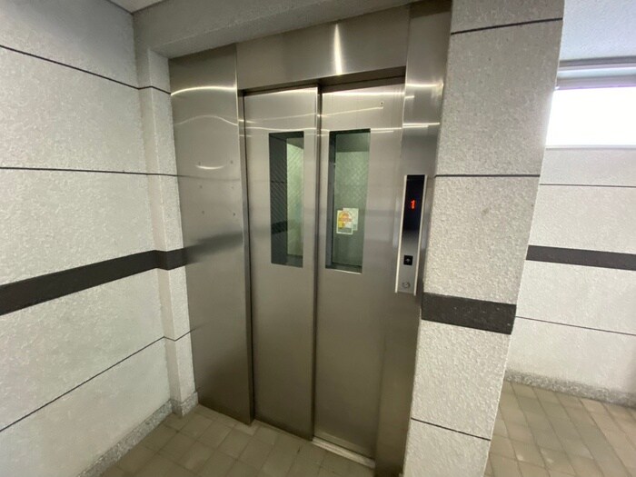 建物設備 サンヴァ－リオ小松島