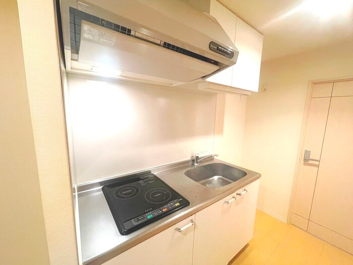 キッチン サンヴァ－リオ小松島