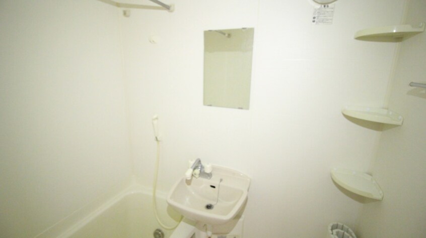 洗面 サンヴァ－リオ小松島