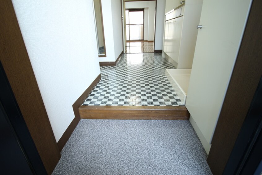 玄関 ヴァンクール小田原