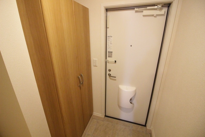 玄関 ドゥ・アネッサⅧ　Ａ棟