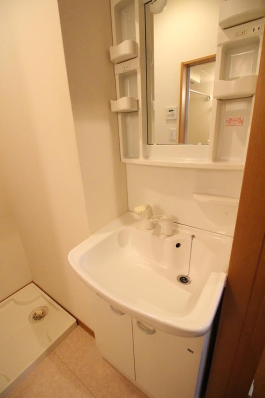 洗面 レヴァム－ル中島丁