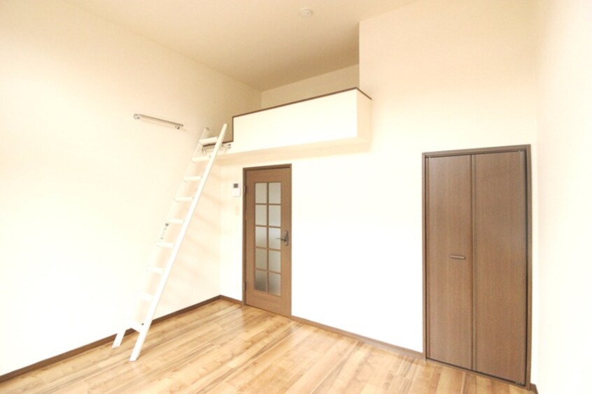 居室 トゥインクルコート富沢