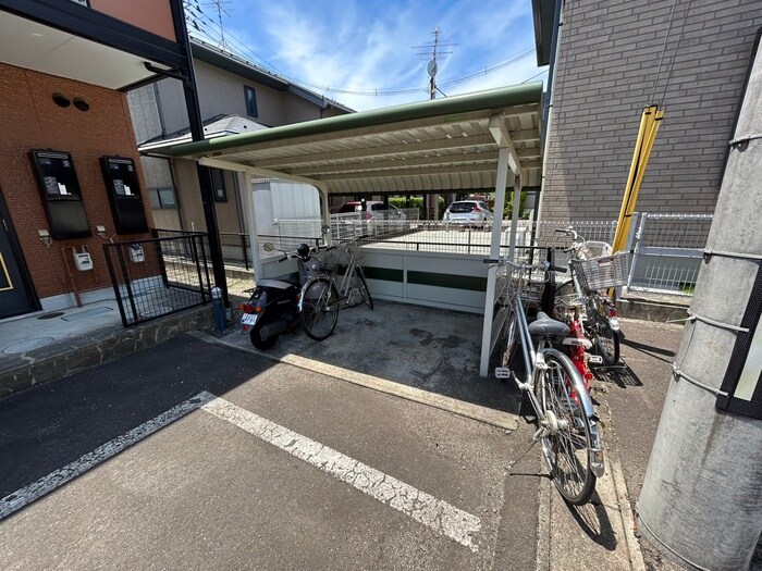 駐輪場 ﾄｩｲﾝｸﾙｺ-ﾄ文化町１３番館