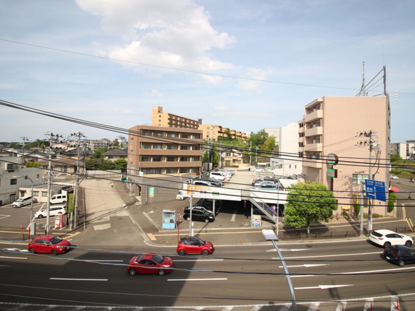 室内からの展望 スプリングアベニュ－