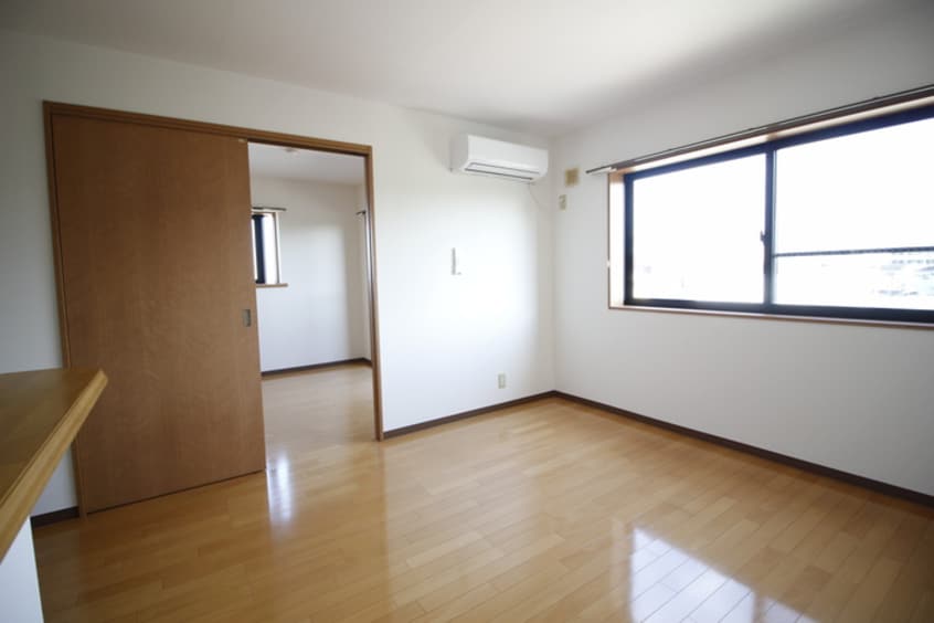 居室 リバ－サイドアベニュ－