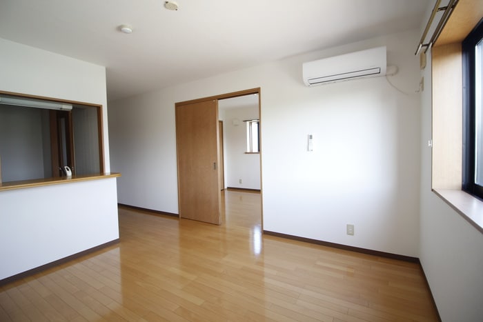 居室 リバ－サイドアベニュ－