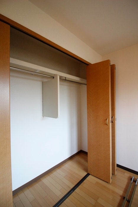 収納 リバ－サイドアベニュ－