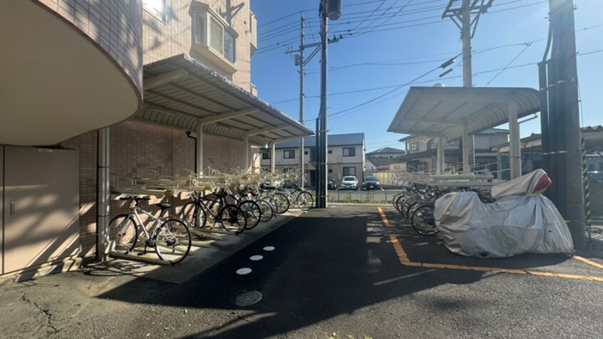 バイク置き場 コンフォ－ト１号館