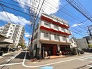 ｾﾞﾙｺﾊﾞ上杉の外観