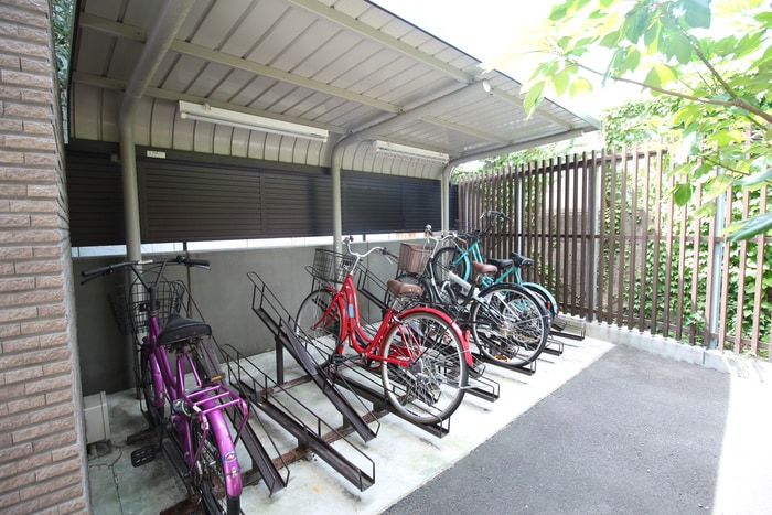 駐輪場 ヒュ－マンハイム平成