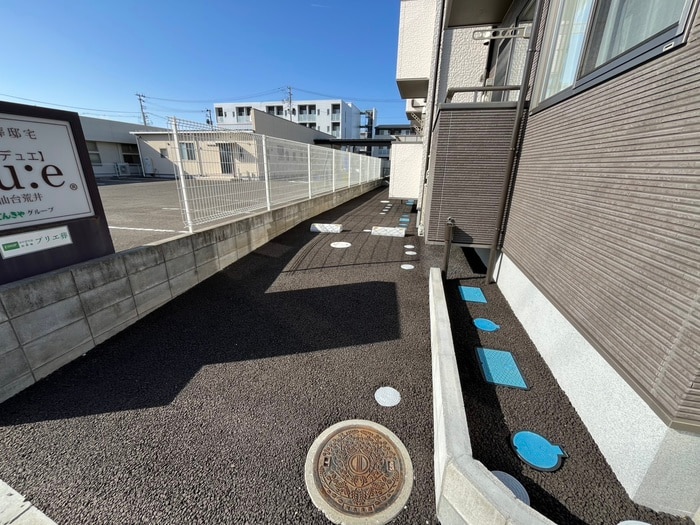 駐車場 Lotus Arai