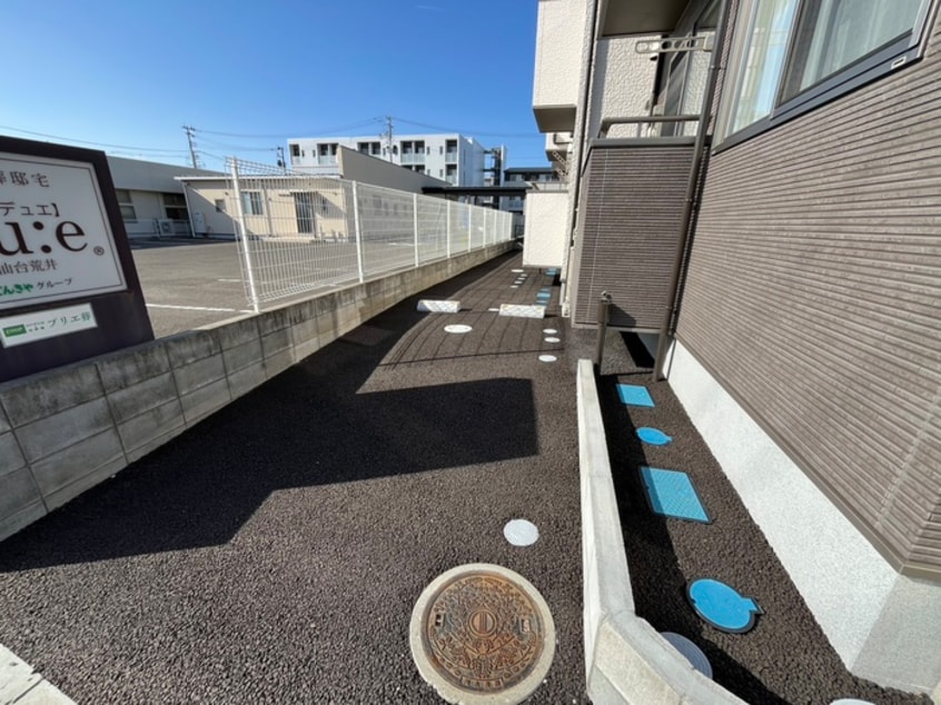 駐車場 Lotus Arai