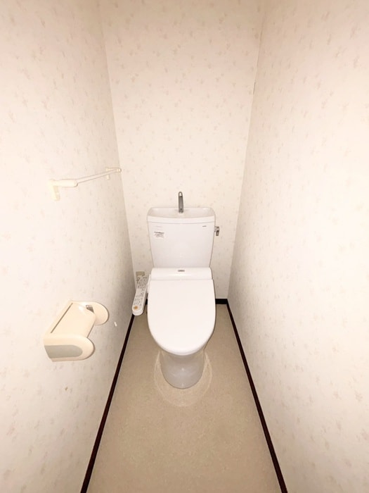 トイレ リヴィエル八乙女