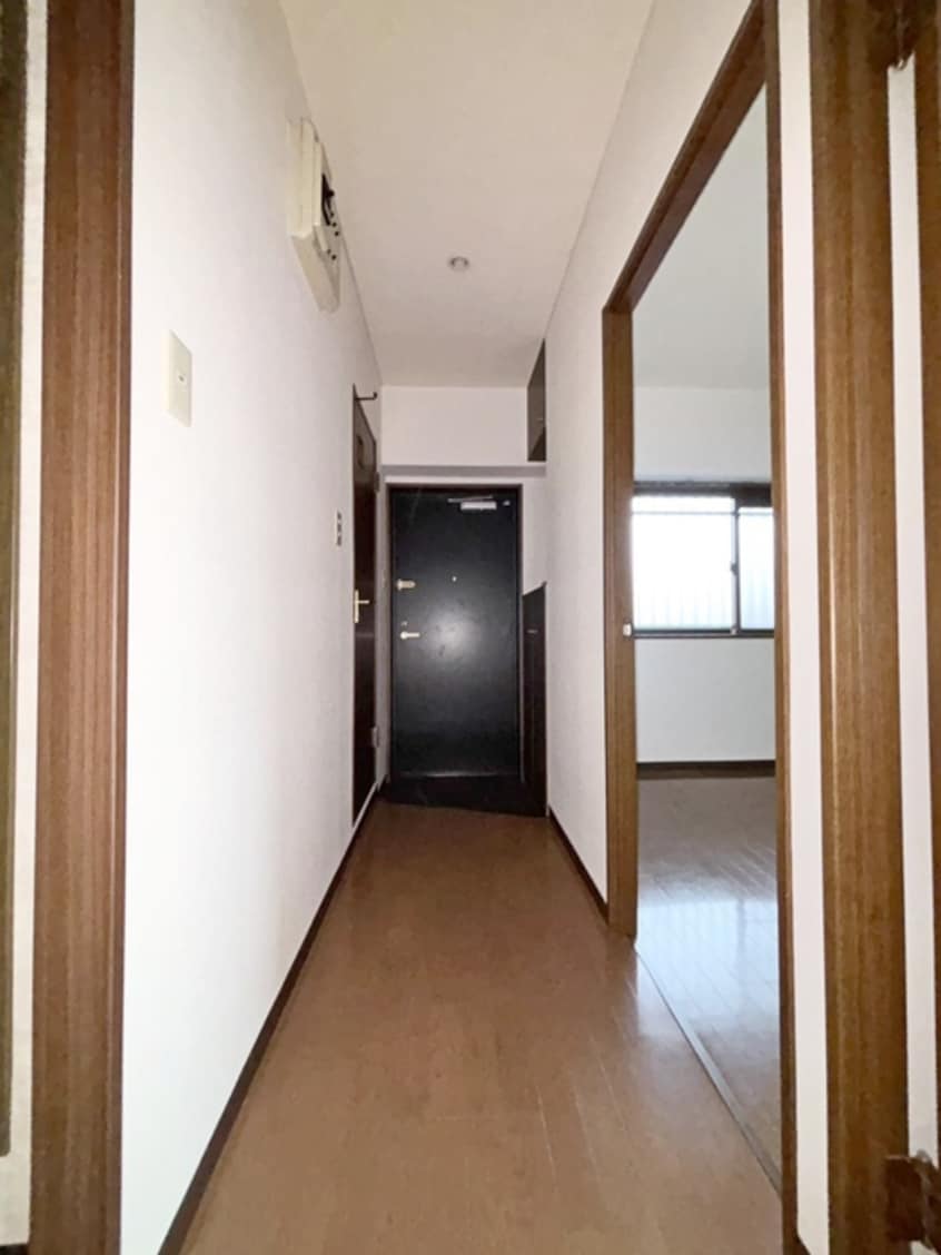 廊下 リヴィエル八乙女