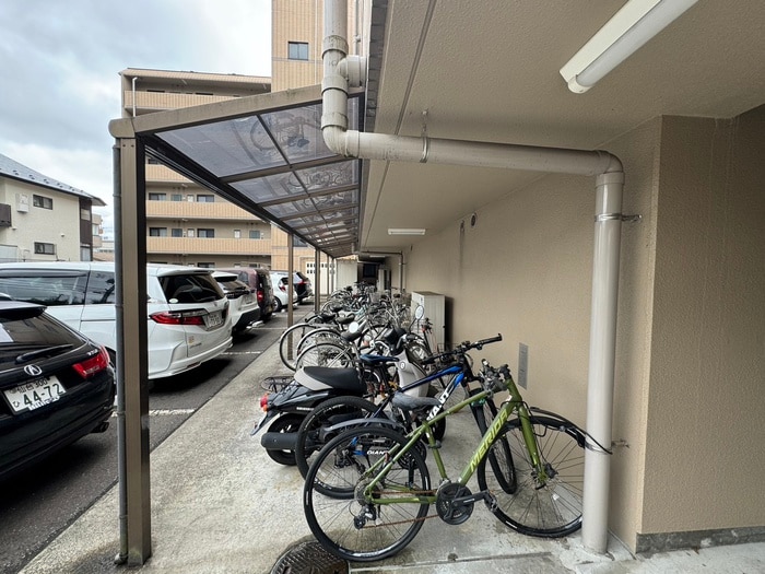 駐輪場 リシュ・ル－ヴルＳＴ