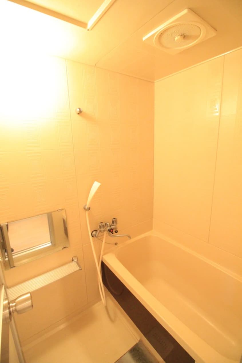 バス／シャワールーム等 銀杏町レジデンス