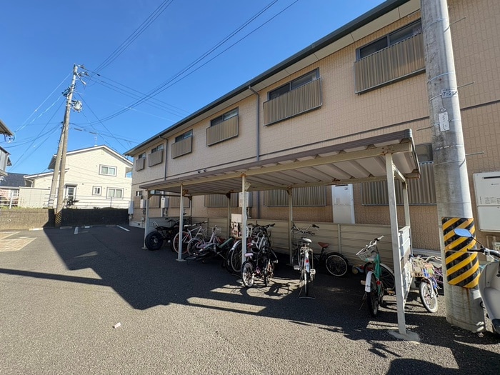 駐輪場 トワ　ヴェールC