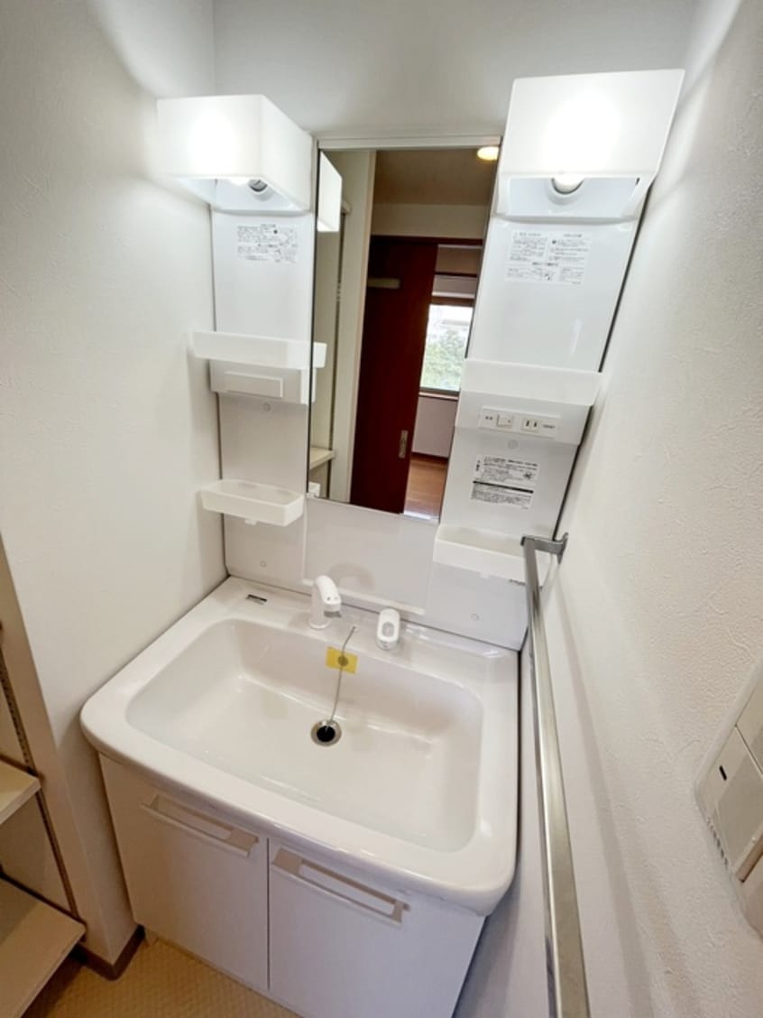 洗面 ベルシャンブル市名坂