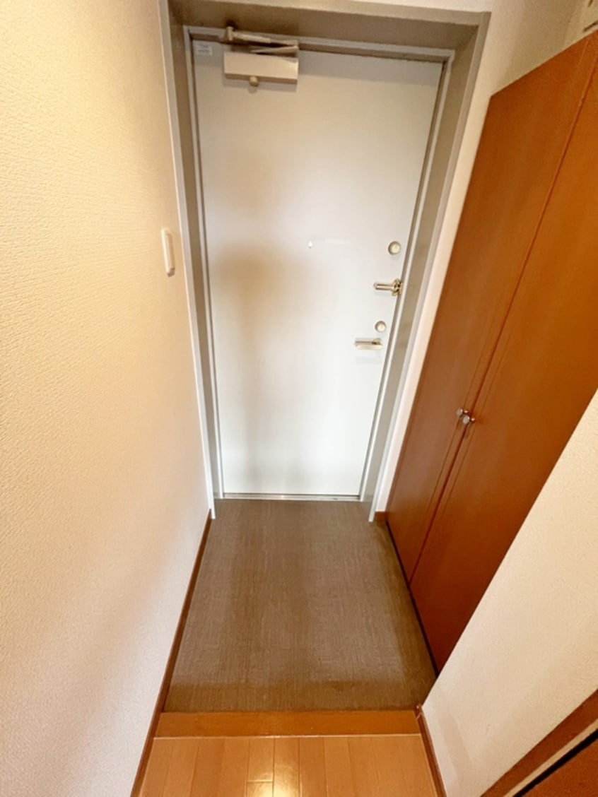 玄関 ベルシャンブル市名坂