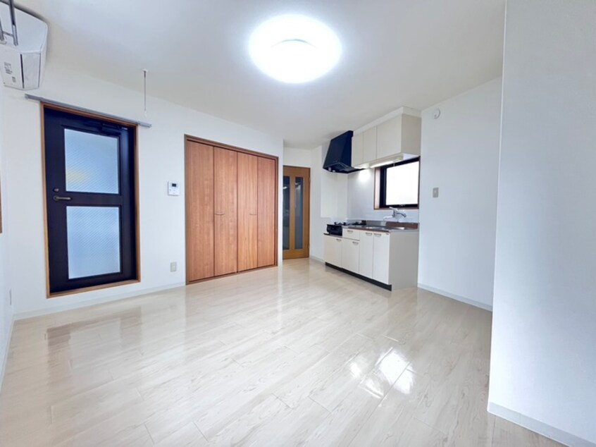 居室 エルハイツ花京院