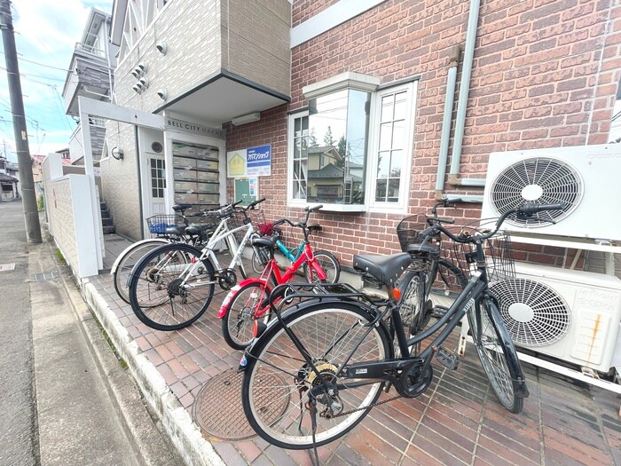 駐輪場 ベルシティ中江