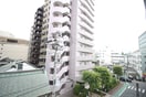 室内からの展望 第三ショ－ケ－ビル
