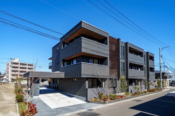 外観写真 シャーメゾンLaLa