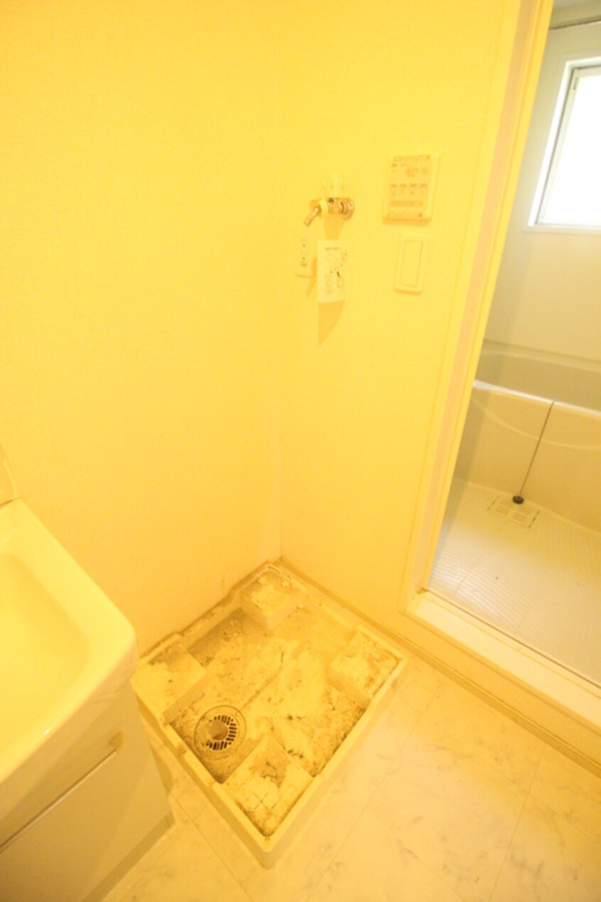 洗濯機置場 モンシェールユー